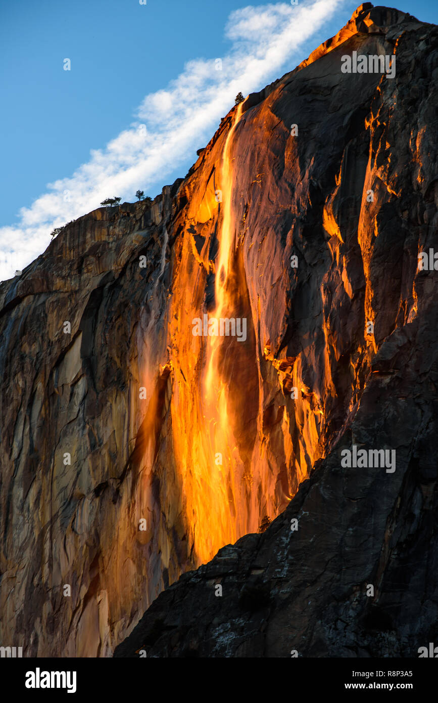 Yosemite National Park at sunset in February. A rare opportunity to get