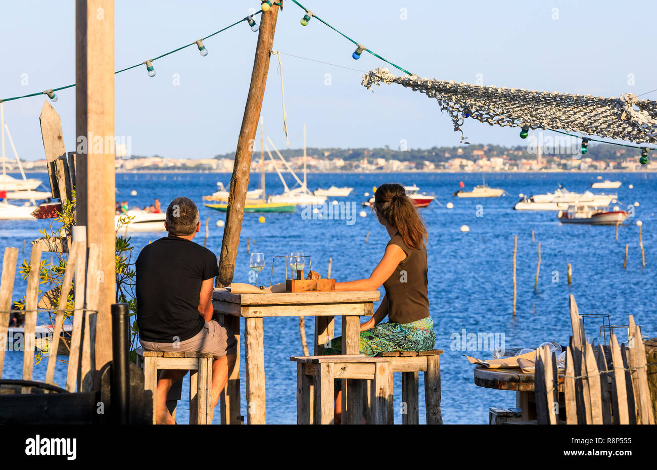 Cap ferret france oyster cabane hi-res stock photography and images - Alamy