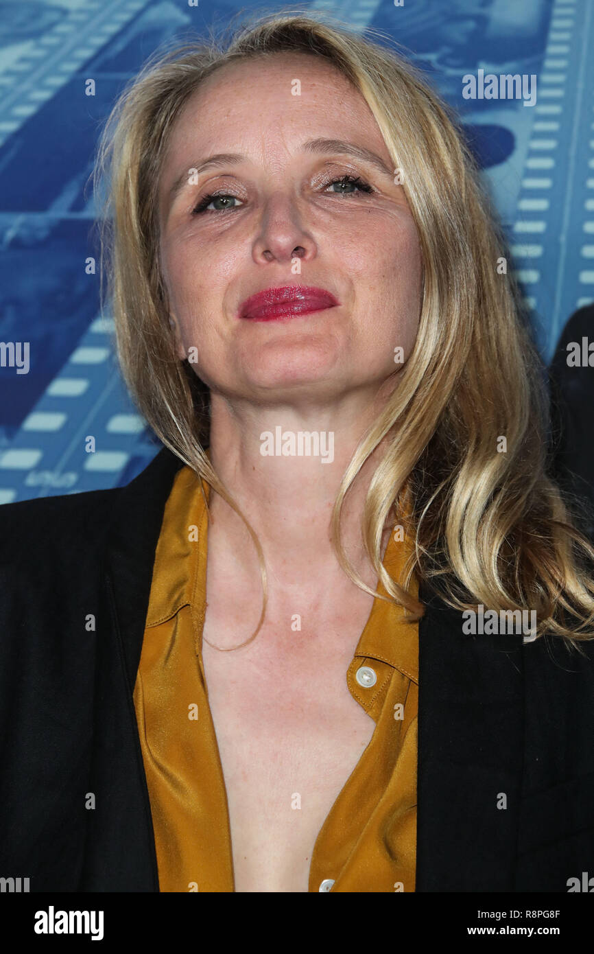 HOLLYWOOD, LOS ANGELES, CA, USA - SEPTEMBER 26: Julie Delpy arrives at