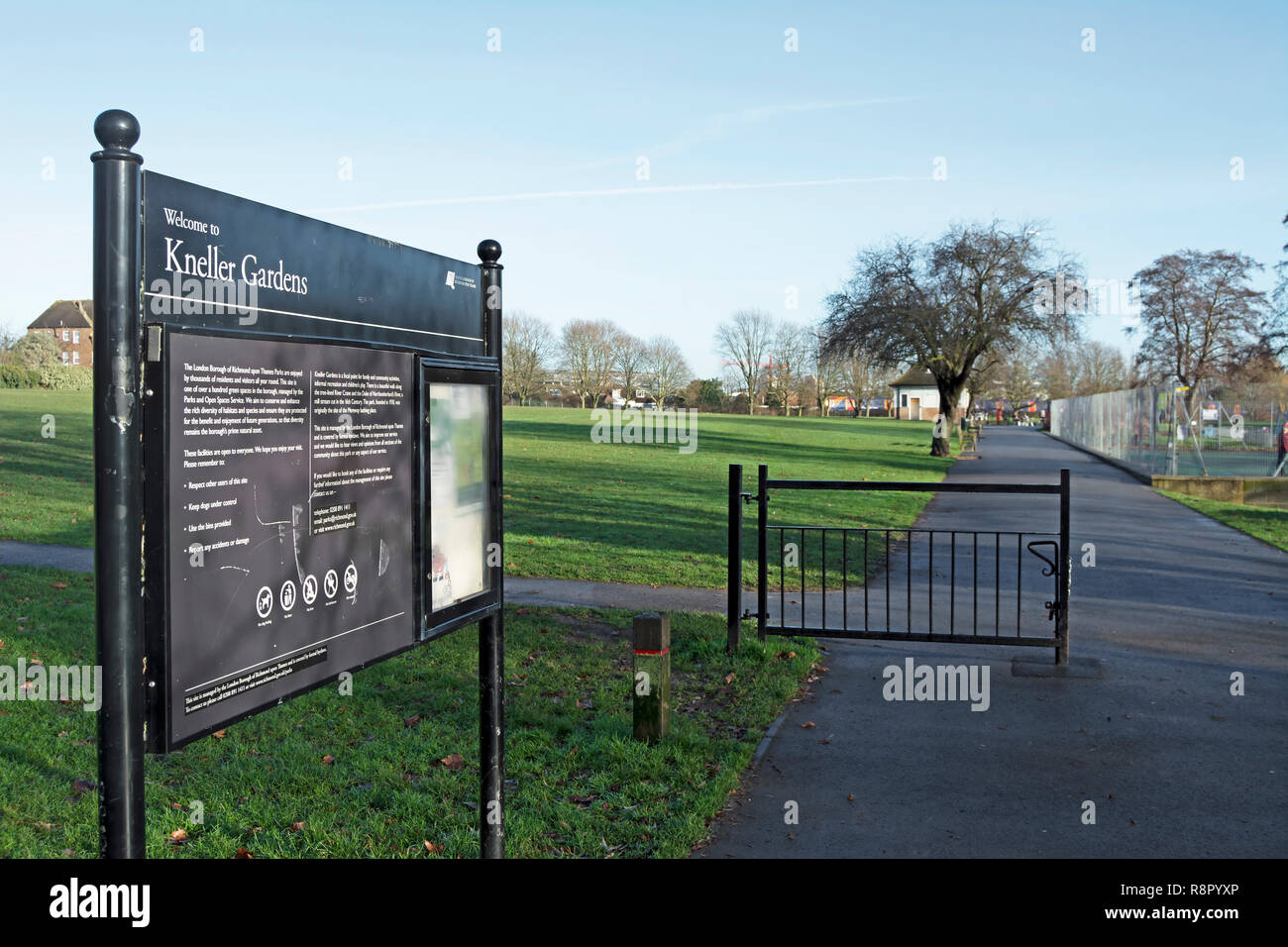 kneller-gardens-hi-res-stock-photography-and-images-alamy