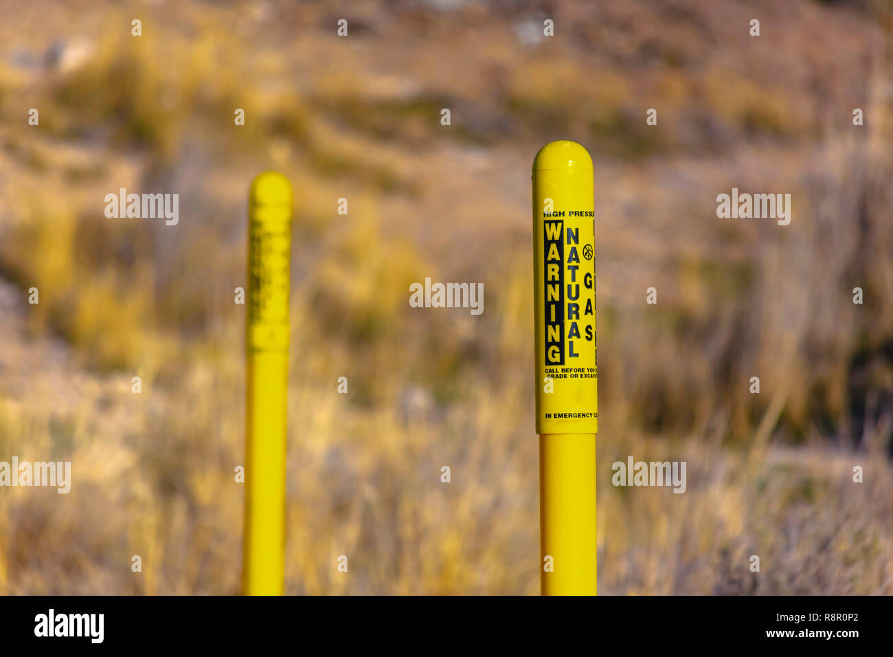 Warning natural gas lines below do not dig Stock Photo Alamy