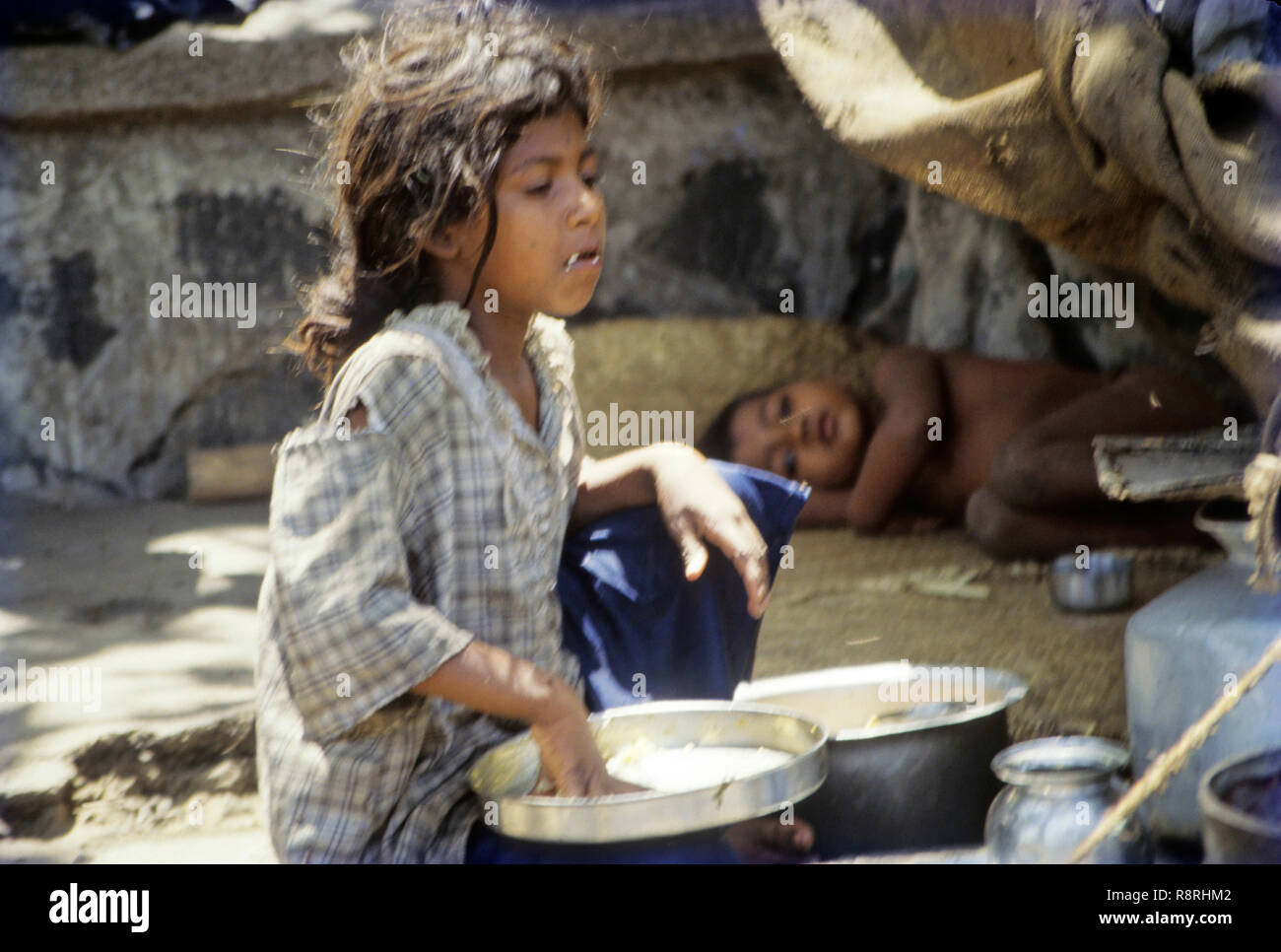 Urban poverty, girl child, slums, Mumbai, India Stock Photo