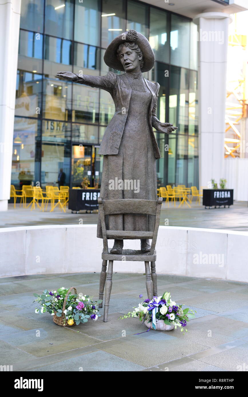 Emmeline pankhurst centre manchester hi-res stock photography and ...