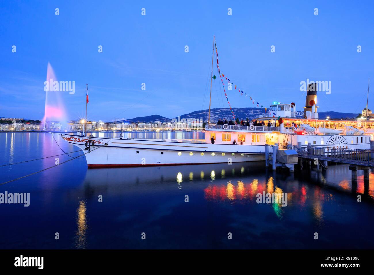 Switzerland, Geneva, Rade de Genève, Jet d'eau on Lake Geneva, cruise ...