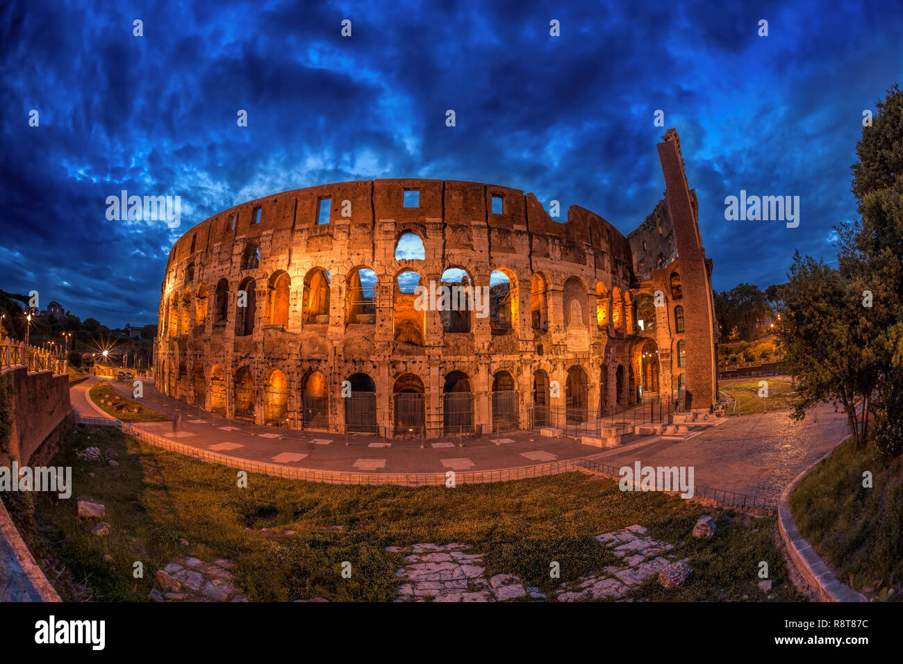 Coluseeum Rome High Res Rome colosseum hdr sunset hi-res stock photography and images - Alamy