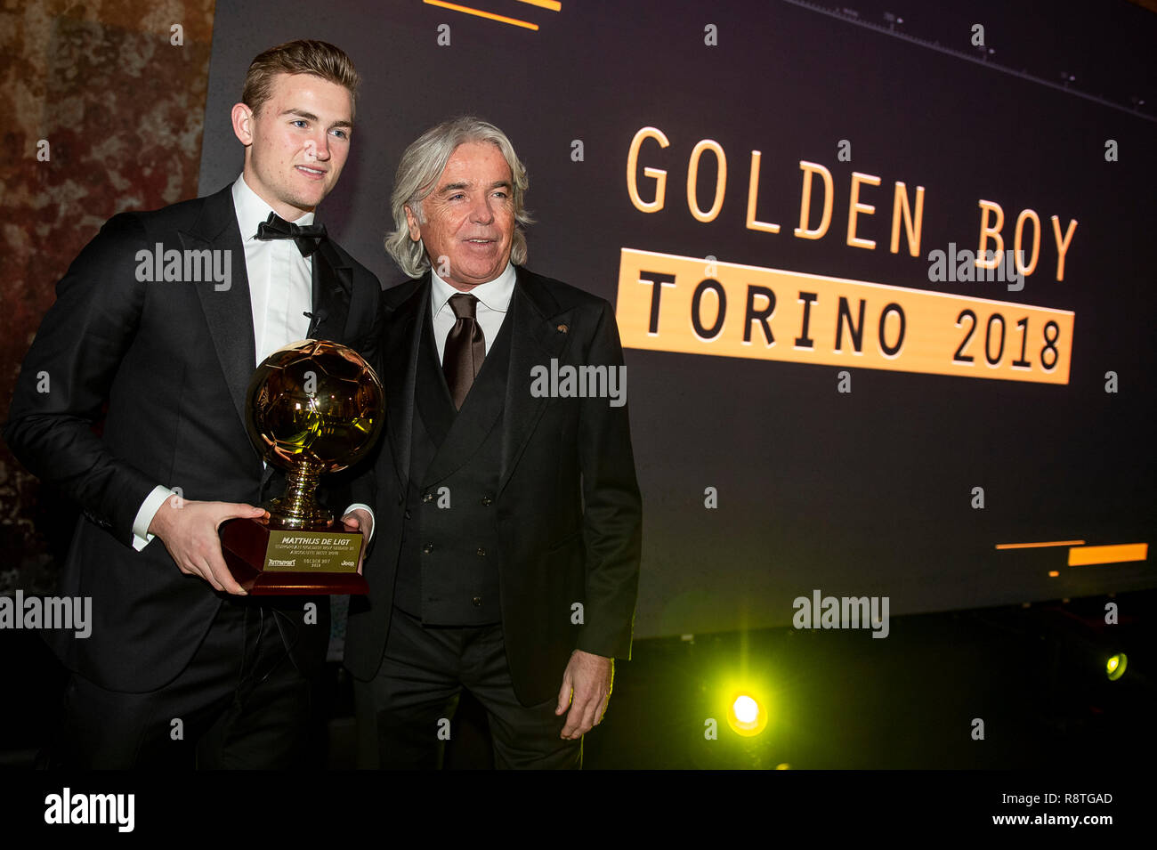 Foto Lapresse Nicol Xf2 Campo 17 Dicembre 18 Torino Italia Sport Calcio Golden Boy 18 Premio Calcistico Come Miglior Under 21 Di Europa Istituito Da Tuttosport Nella Foto Matthijs De Ligt