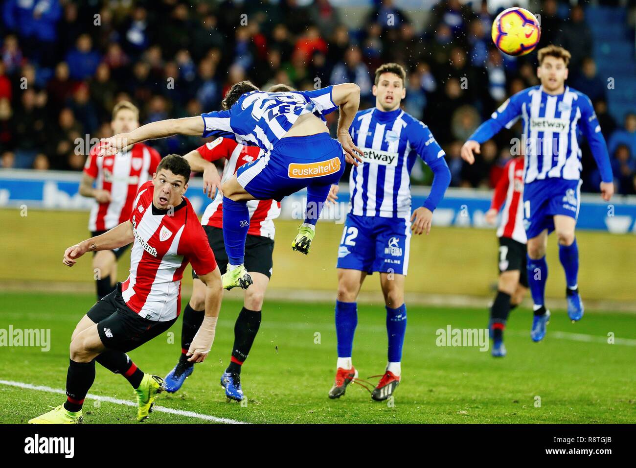Vitoria Spain 17th Dec 2018 Alaves Jony Rodriguez 2 L
