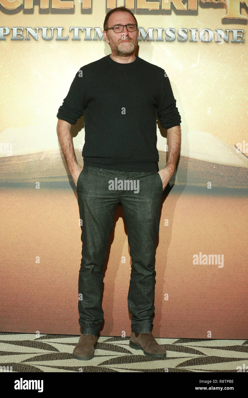 Foto: Stefano Colarieti  / LaPresse 18.12.2018, Roma, Hotel Eden, photocall per il film: "Moschettieri Del Re" SPETTACOLO  nella foto: Valerio Mastandrea  Photo: Stefano Colarieti /LaPresse December 18 th 2018 Romeme, Hotel Eden, photocall for the film: "Moschettieri Del Re" in the pic:  Valerio Mastandrea Stock Photo