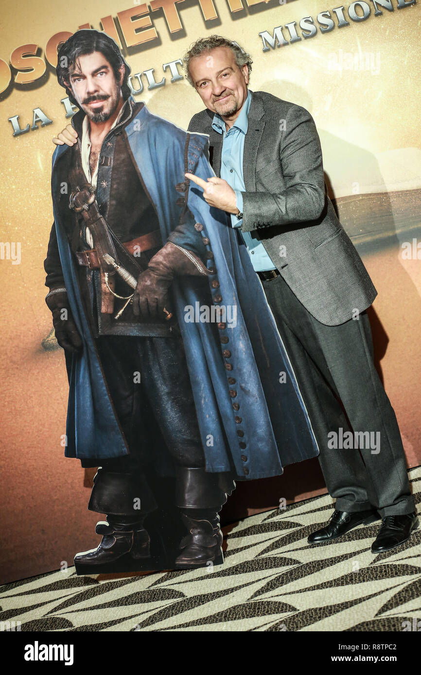 Foto: Stefano Colarieti  / LaPresse 18.12.2018, Roma, Hotel Eden, photocall per il film: "Moschettieri Del Re" SPETTACOLO  nella foto: Giovanni Veronesi  Photo: Stefano Colarieti /LaPresse December 18 th 2018 Romeme, Hotel Eden, photocall for the film: "Moschettieri Del Re" in the pic:  Giovanni Veronesi Stock Photo