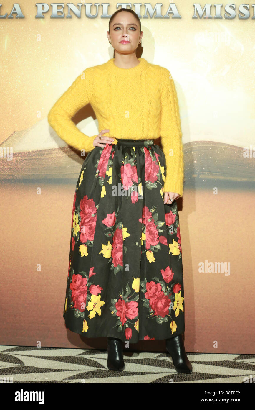 Foto: Stefano Colarieti  / LaPresse 18.12.2018, Roma, Hotel Eden, photocall per il film: "Moschettieri Del Re" SPETTACOLO  nella foto: Matilde Gioli  Photo: Stefano Colarieti /LaPresse December 18 th 2018 Romeme, Hotel Eden, photocall for the film: "Moschettieri Del Re" in the pic: Matilde Gioli Stock Photo