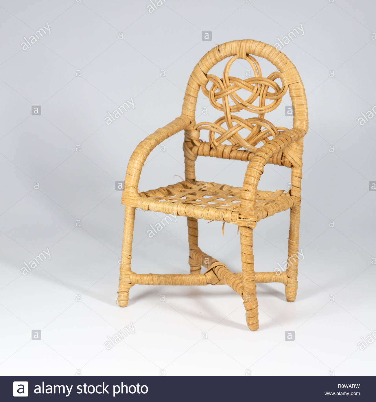 toy chairs for dolls