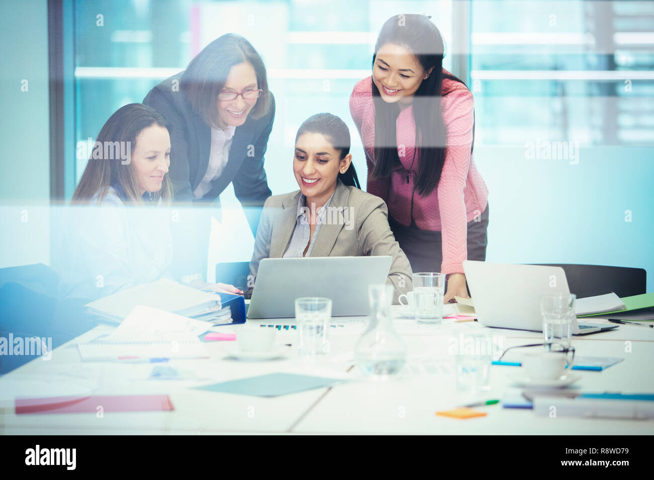 Asian businesswomen group using hi-res stock photography and images - Alamy