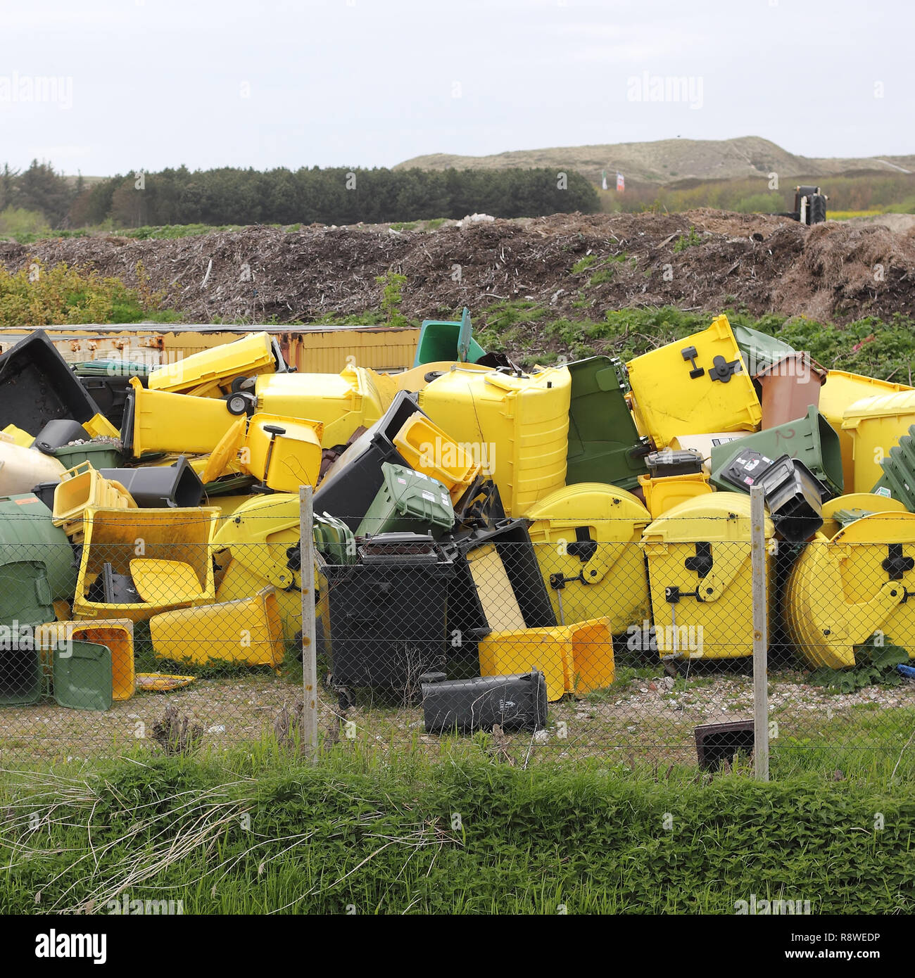 Dumpster storage hires stock photography and images Alamy