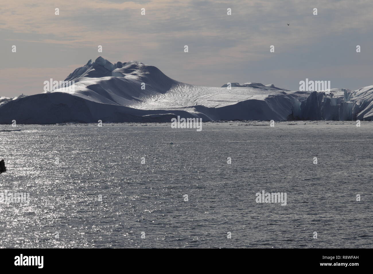 Grönland Ilulisat Ein Eisberg wie eine Winterlandschaft mit Abendrot Stock Photo