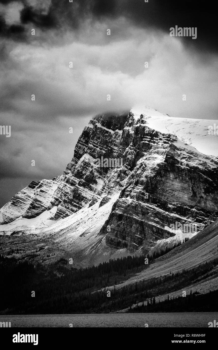 Canada wilderness Black and White Stock Photos & Images - Alamy