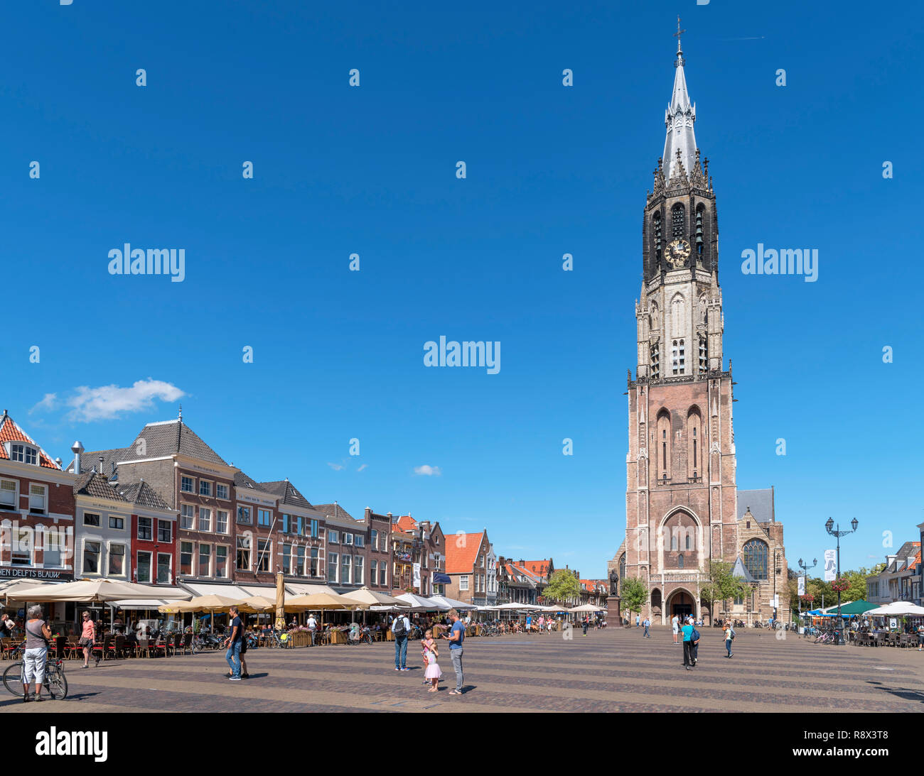 The historic 15th century Nieuwe Kerk (New Church) in the Markt (Market Square), Delft, Zuid-Holland (South Holland), Netherlands Stock Photo