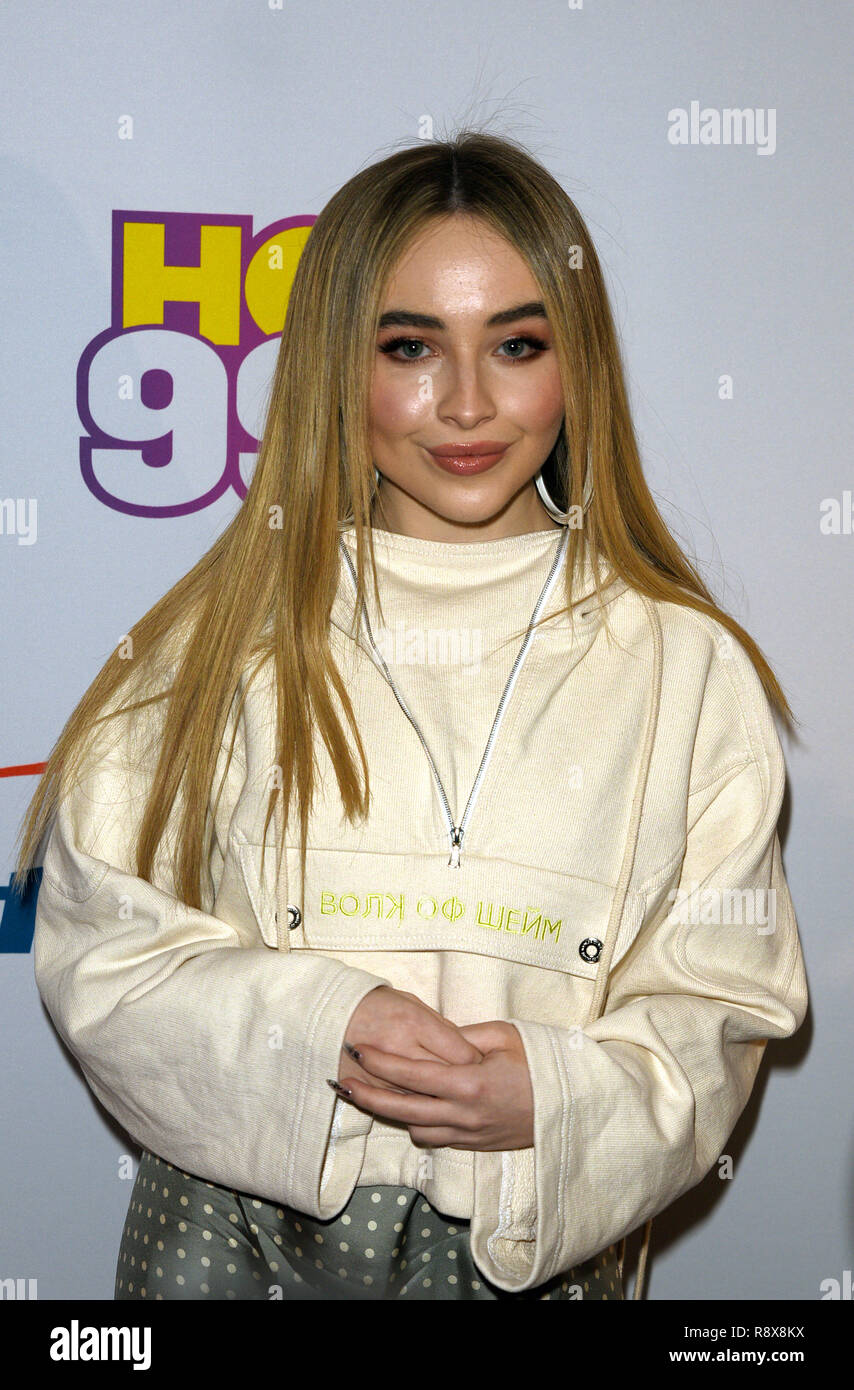 Sabrina Carpenter arrives backstage at the Capital One Arena in