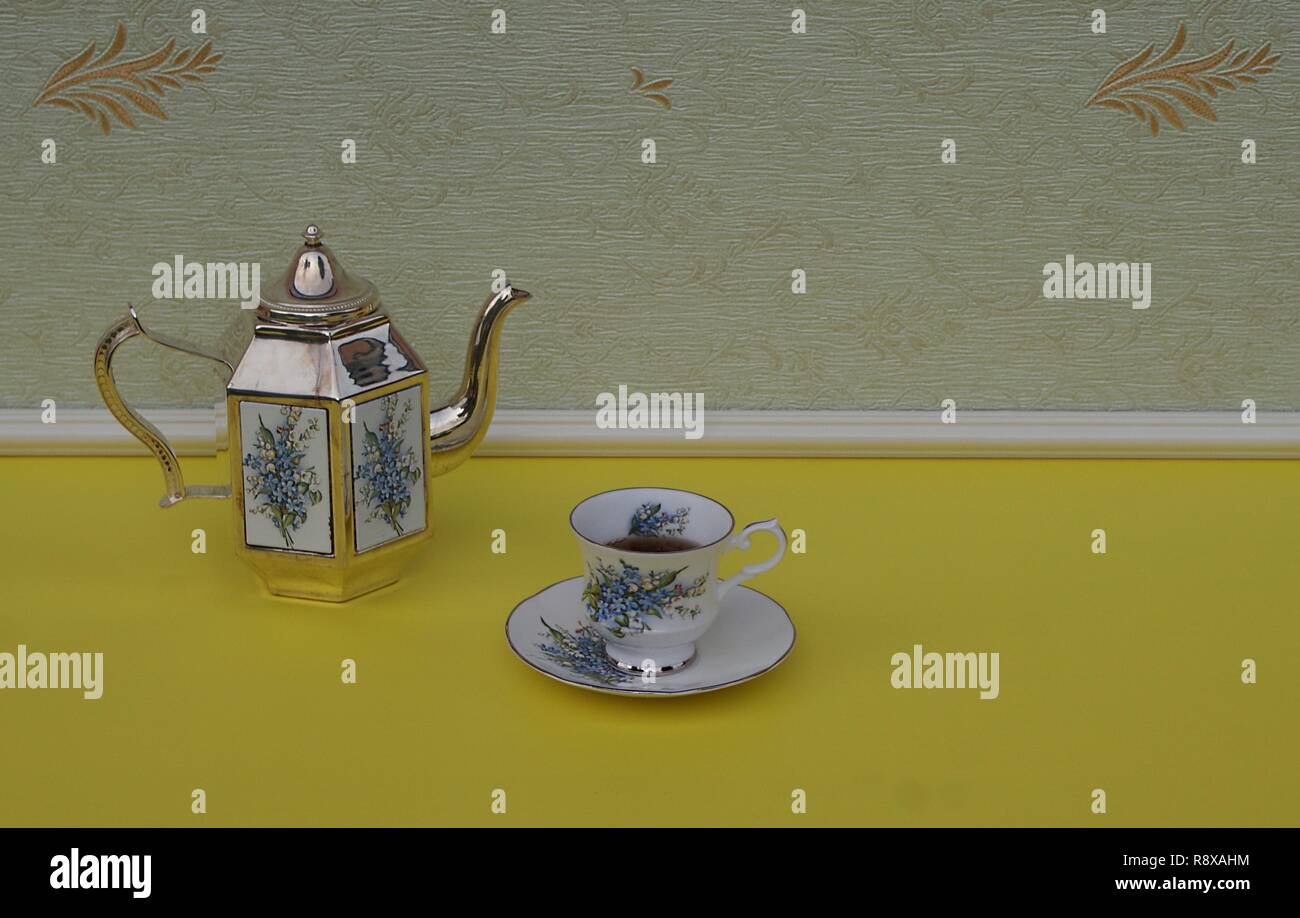 Square Teacup Tray Cup Saucer Heat Resistant Drinks Mats Vintage Teaware O3 Square Teacup Tray Cup Saucer Heat Resistant Drinks Mats Vintage Teaware O3