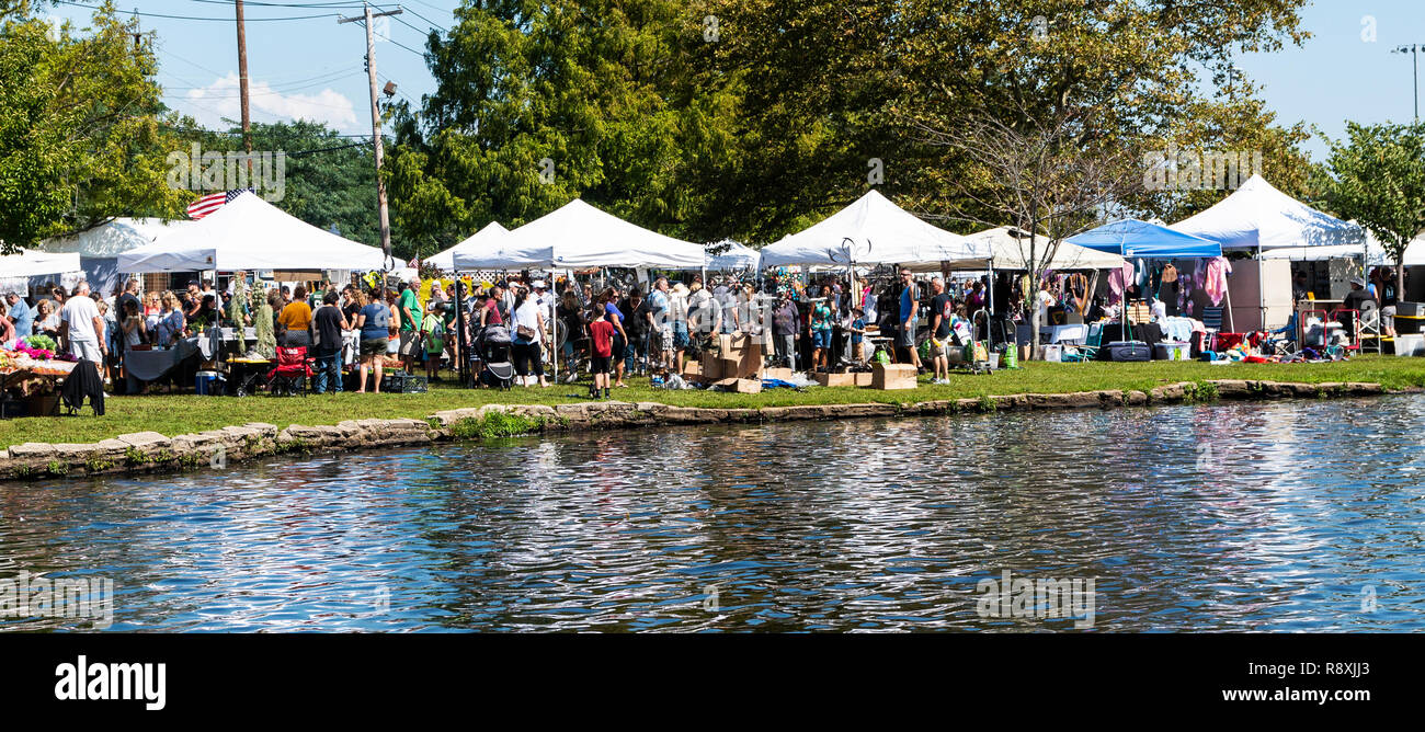 Babylon, NY, USA 16 September 2018 Vendors line Argyle lake in