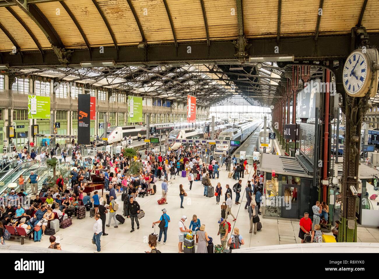 Hall De Gare High Resolution Stock Photography And Images Alamy