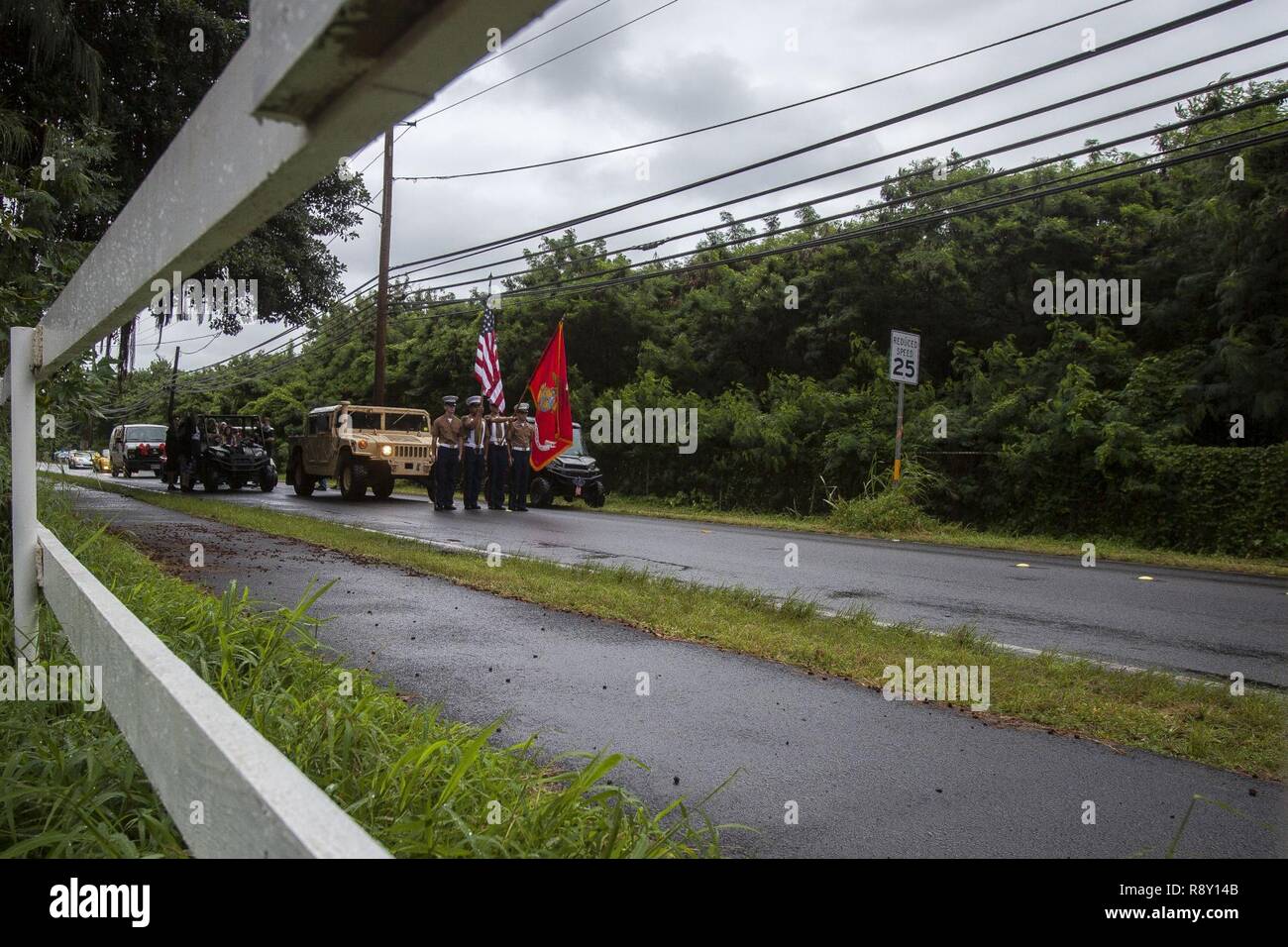 Hawaii christmas parade hires stock photography and images Alamy