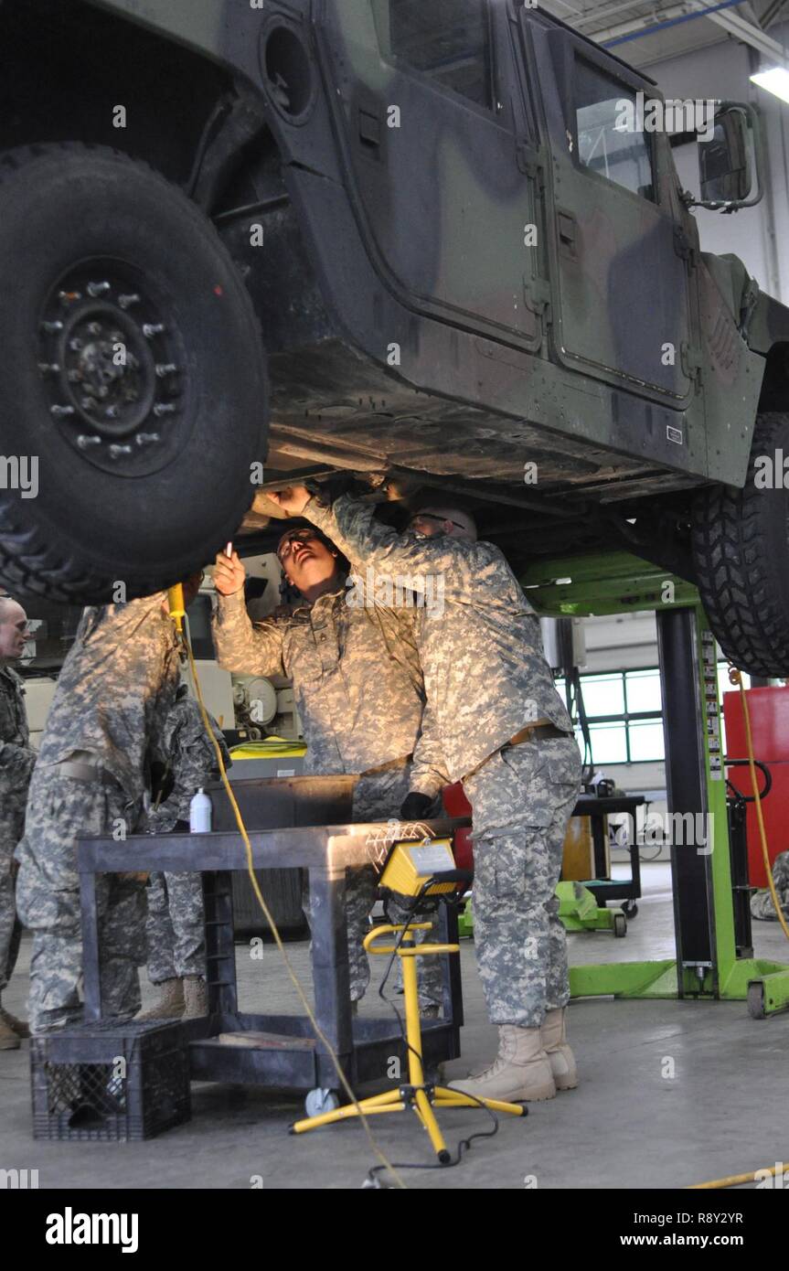 U S Army Mechanics High Resolution Stock Photography and Images - Alamy