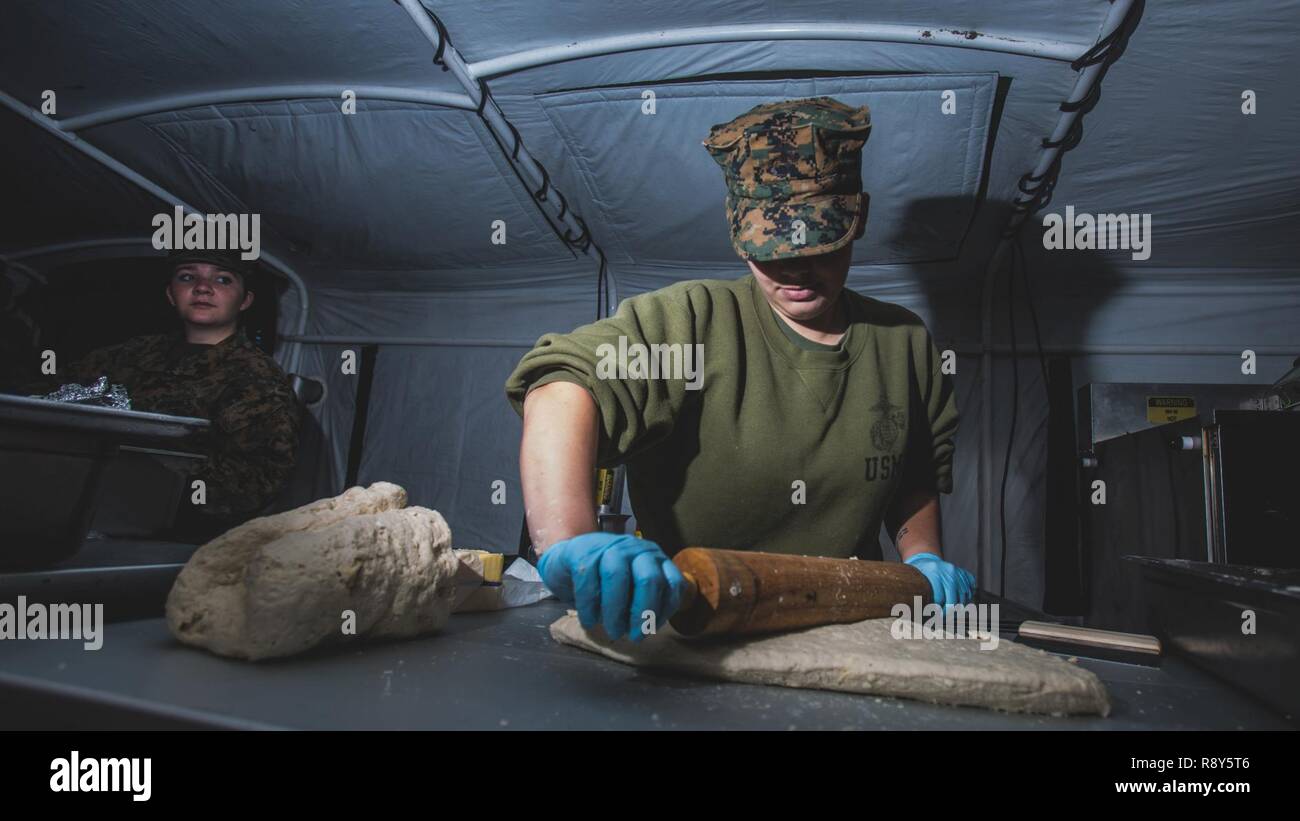 Soldier field food 2017 hires stock photography and images Alamy