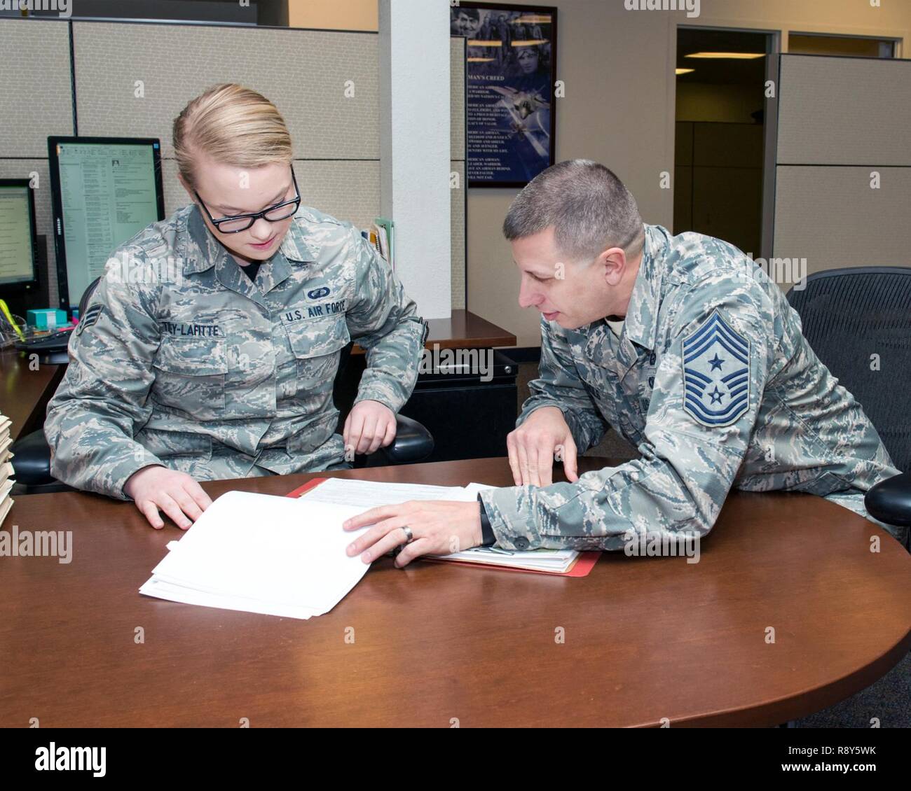 Chief master sgt steve nichols hi-res stock photography and images - Alamy