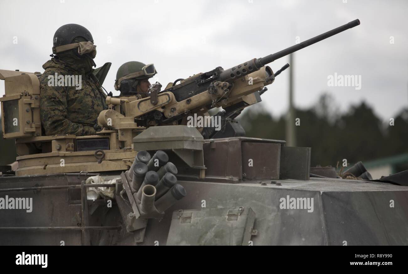 Gunnery qualification m1a1 abrams main battle tank hi-res stock ...