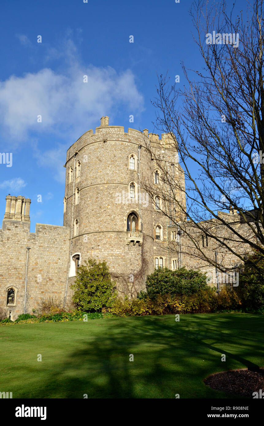 Windsor Castle, home of Queen Elizabeth II in Windsor, Berkshire, England Stock Photo