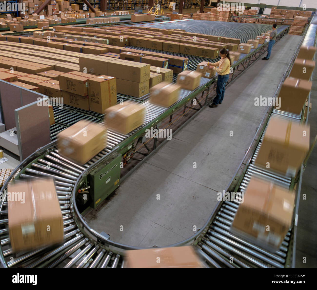 Conveyor belt warehouse cheap