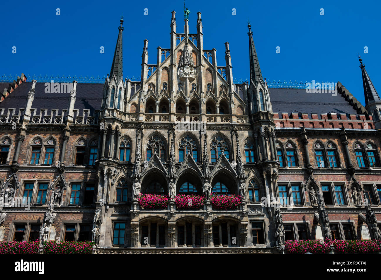 New Town Hall (Neues Rathaus). Neogothic building at Mary's Square ...