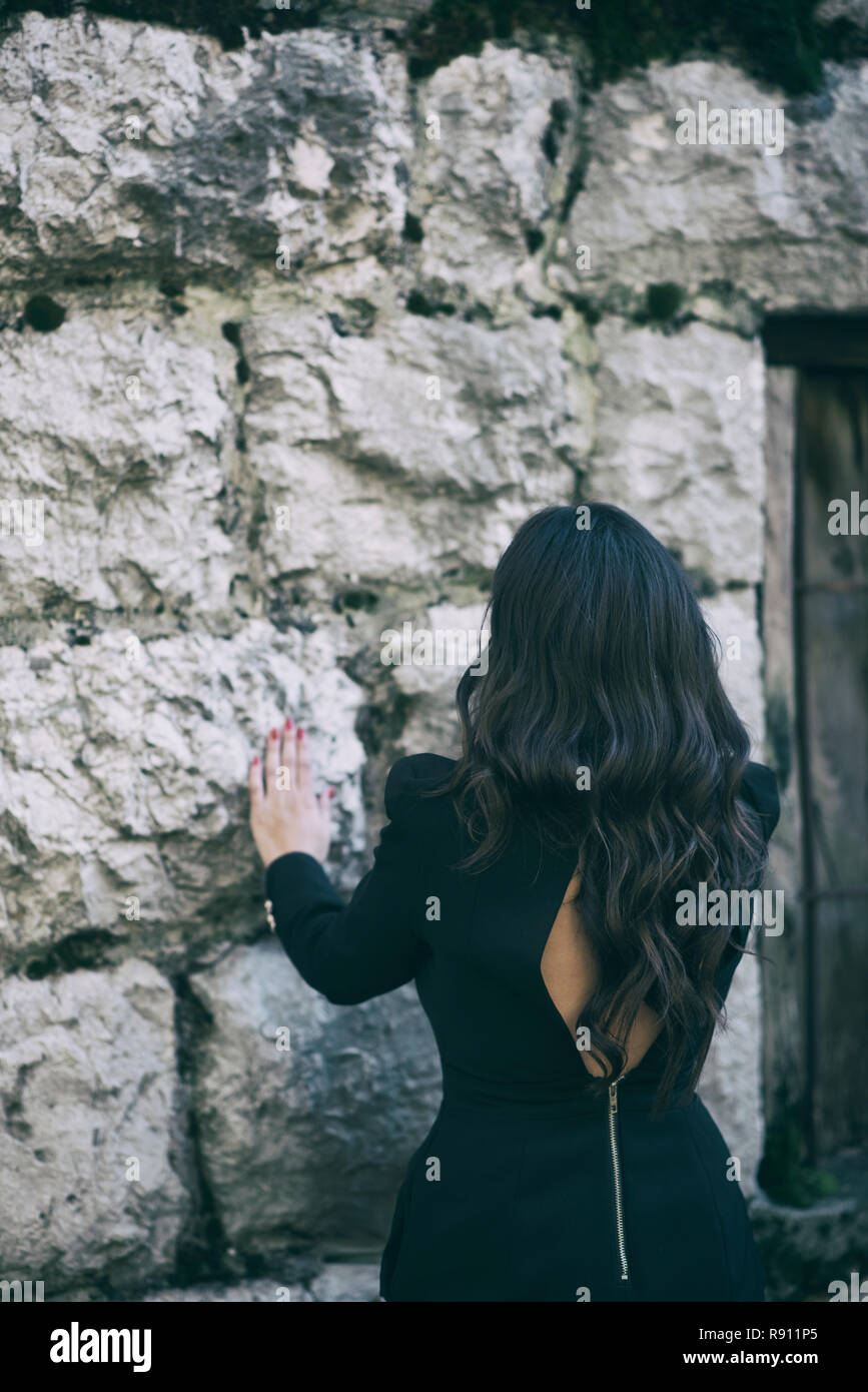 Black woman rear view sad hi-res stock photography and images - Alamy