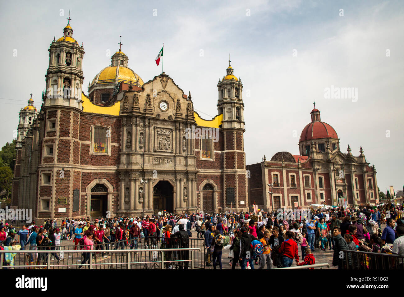 Old Basilica Of Our Lady Of Guadalupe Hi-res Stock Photography And ...