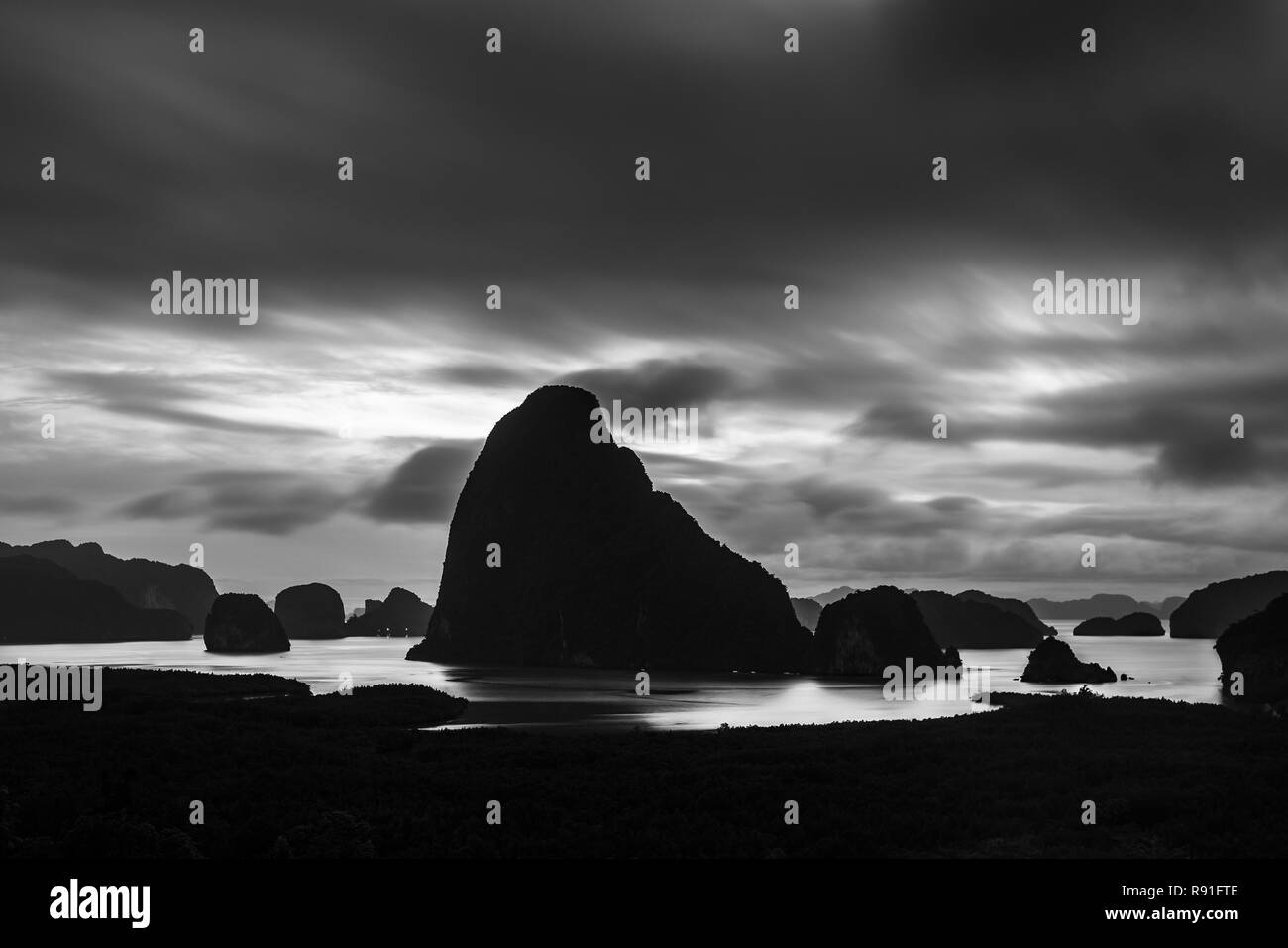 Indian ocean reef Black and White Stock Photos & Images - Alamy