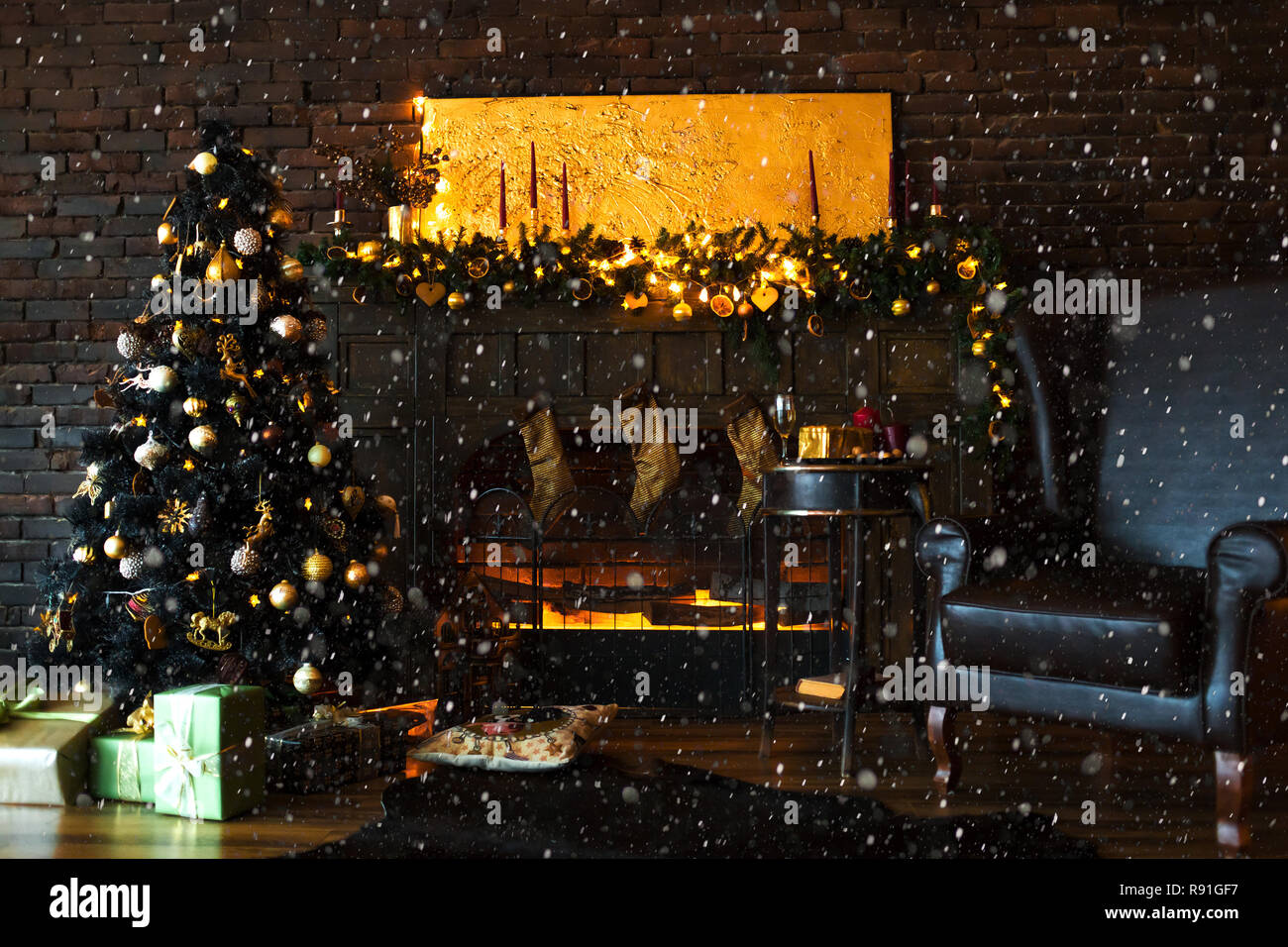 Beautiful Holdiay Decorated Room With Christmas Tree With Presents