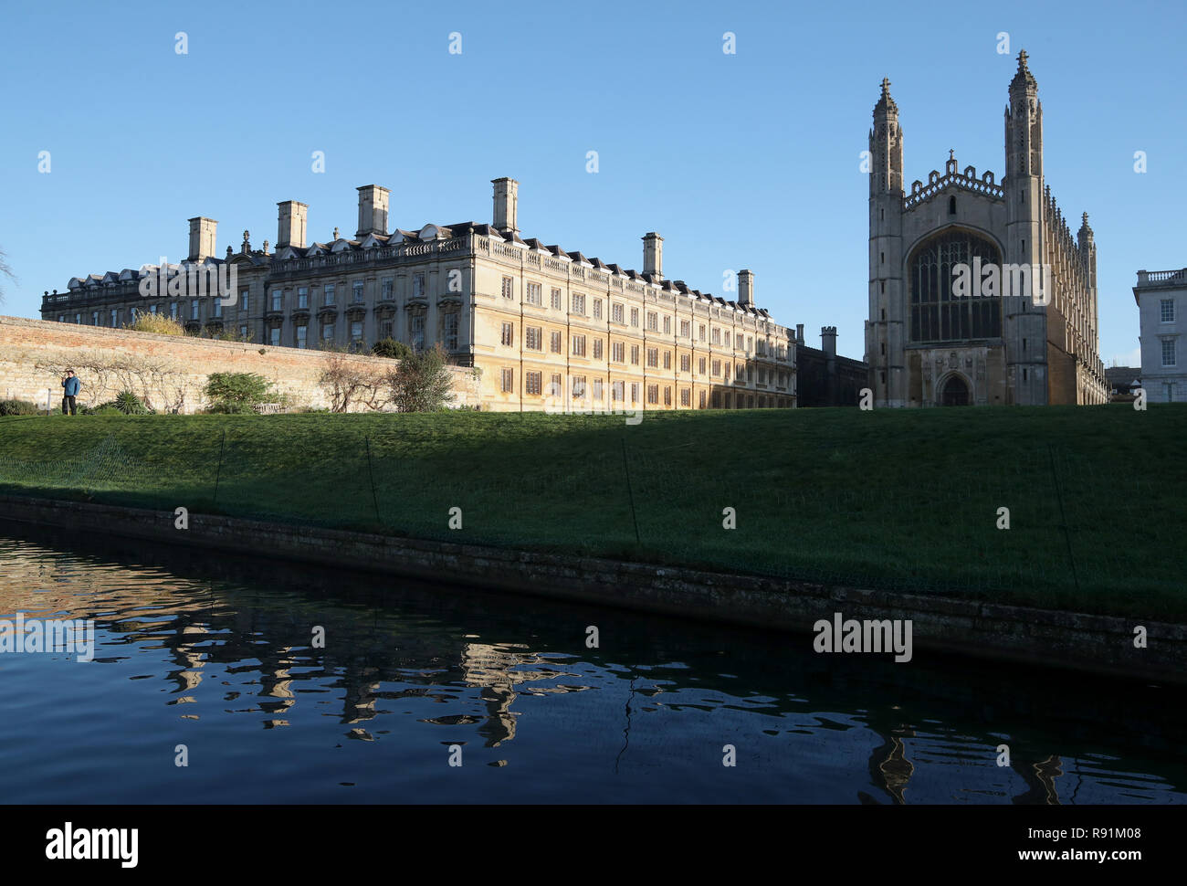 University of Cambridge Kings College Chapel along the river Cam in Cambridge and Clare College in the early morning December sunlight. Stock Photo