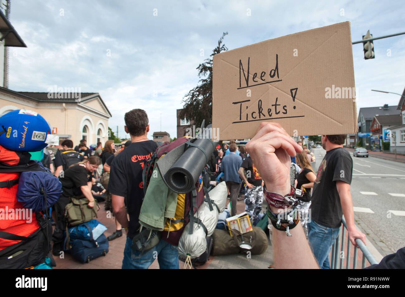 Need tickets hi-res stock photography and images - Alamy