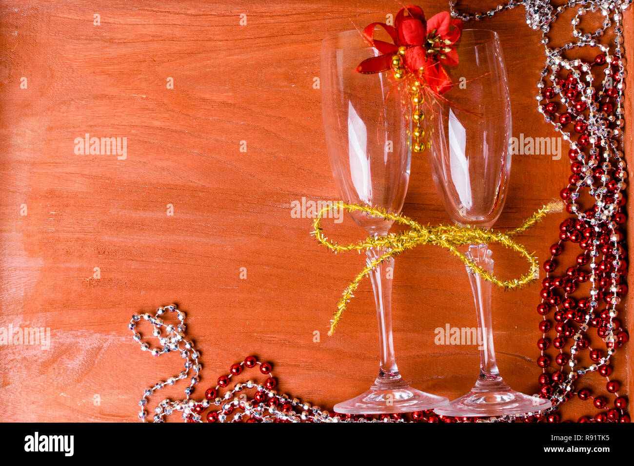 Two glasses champagne over hi-res stock photography and images - Alamy