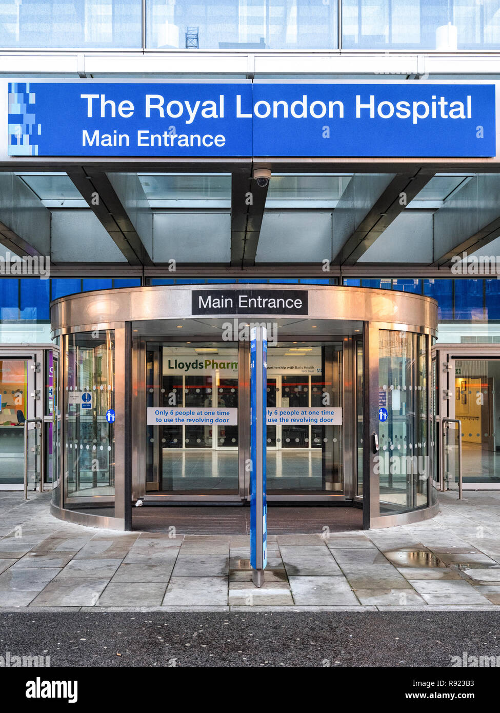 Main entrance at the new Royal London Hospital building in Whitechapel in London Stock Photo
