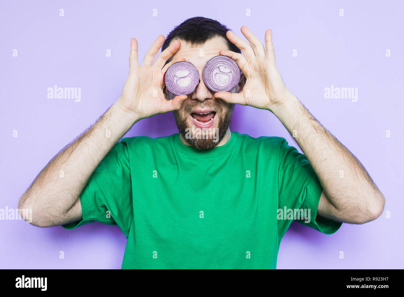 Man onion eye hires stock photography and images Alamy