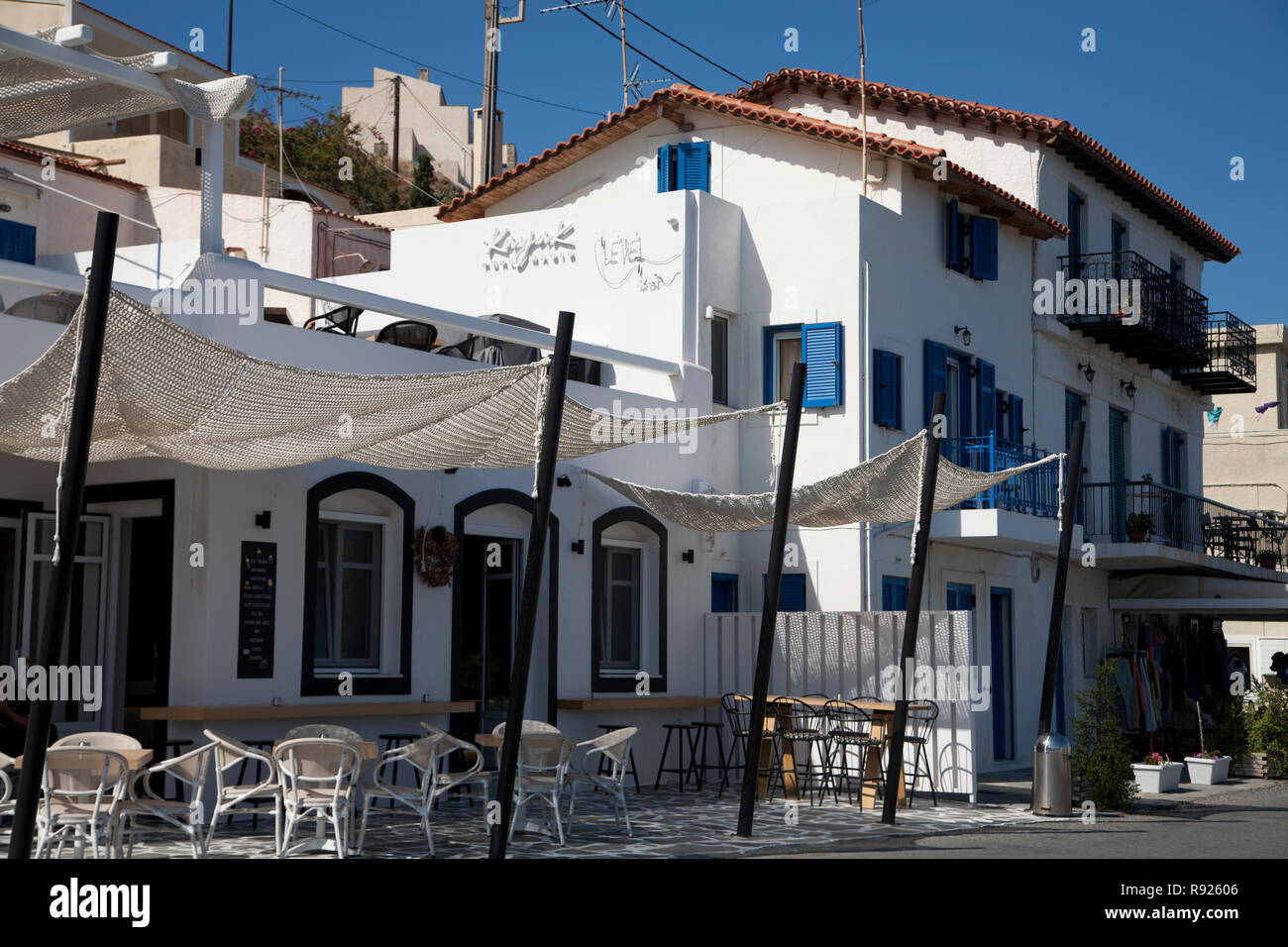 bar 'kayak' and holiday flats vourkari kea cyclades greece Stock Photo