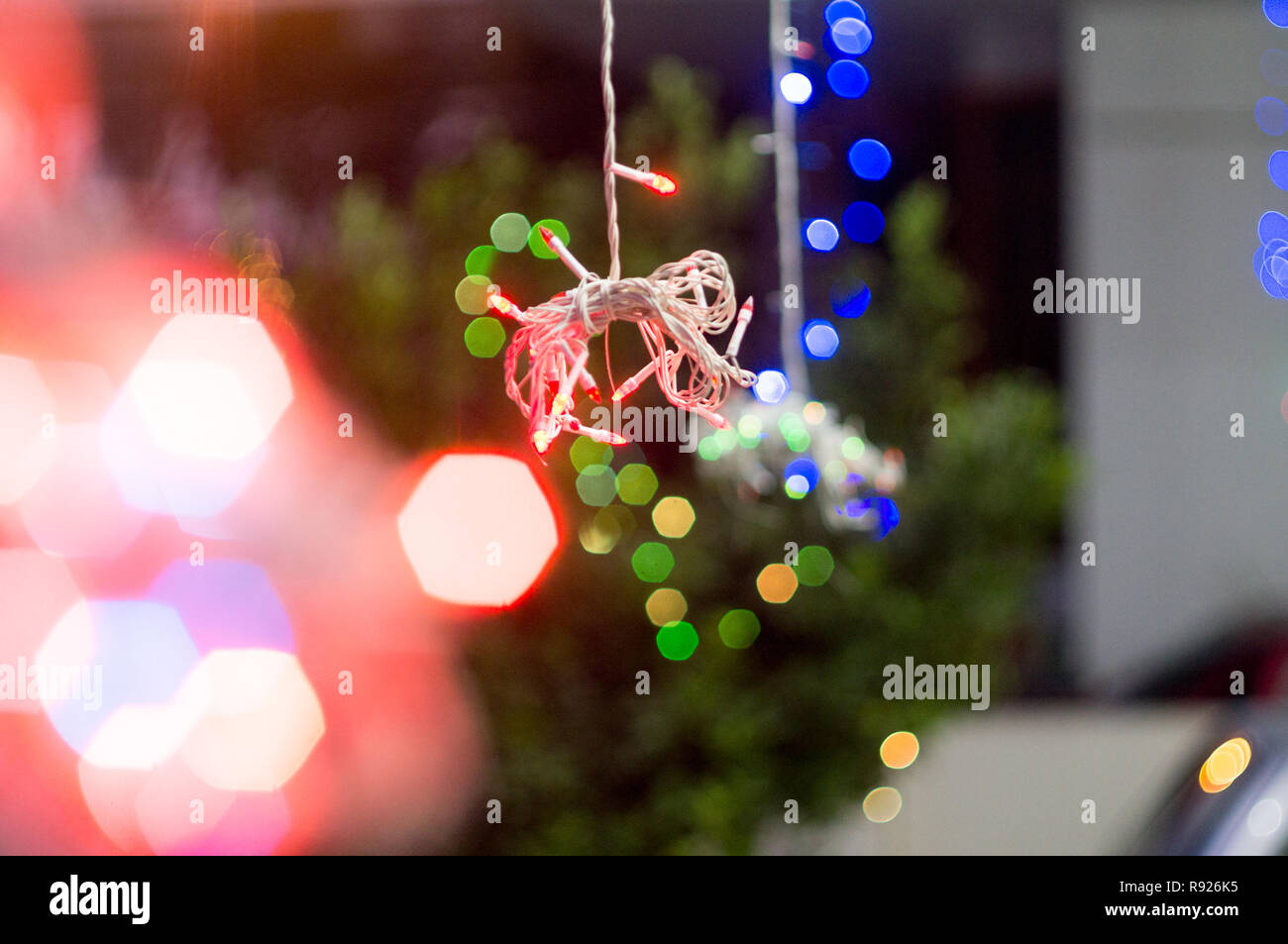Light gold bokeh foreground hi-res stock photography and images - Alamy