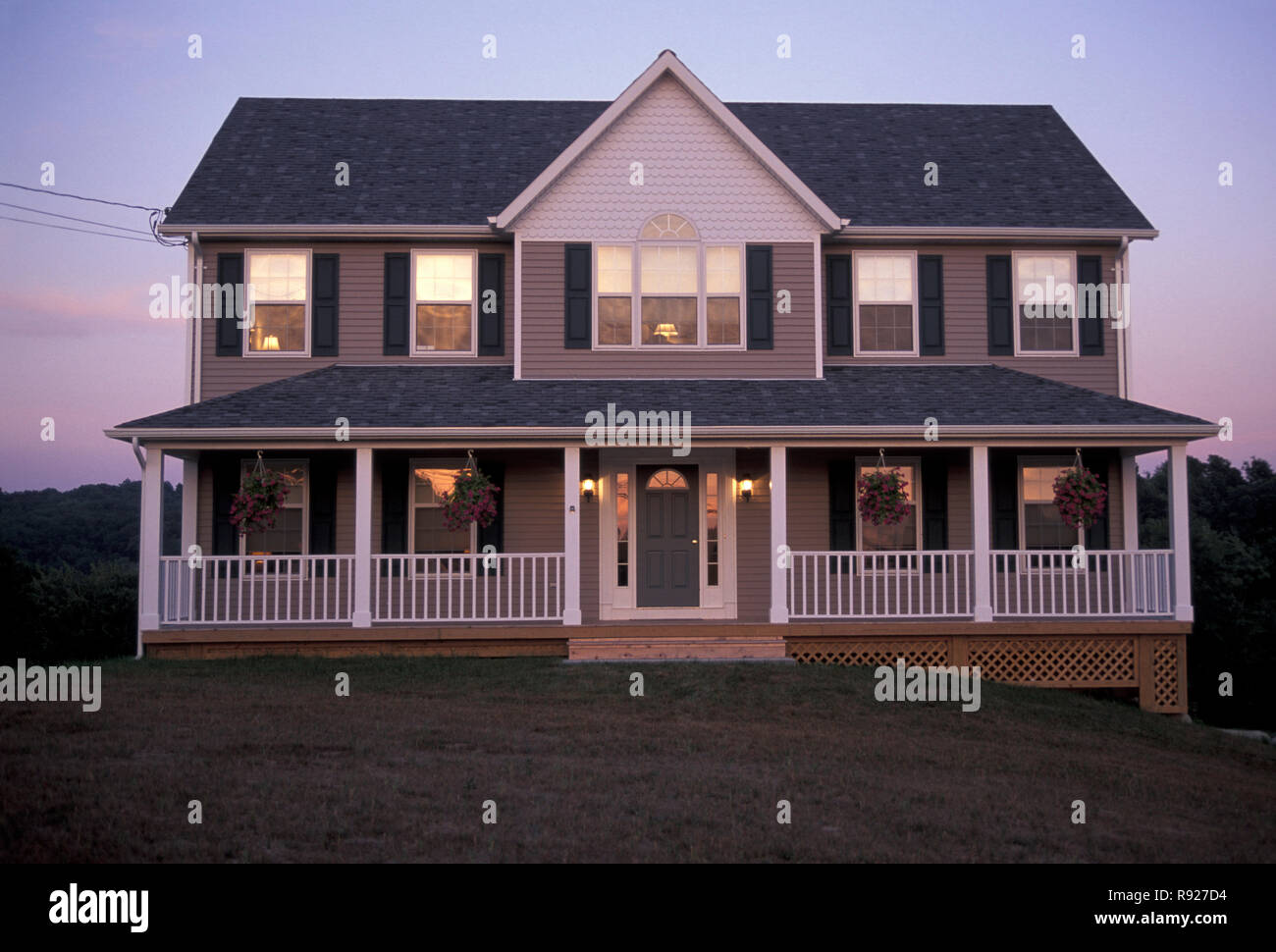 Suburban 2 Story Family House Draw puke suburban-2-story-family-house-draw-puke