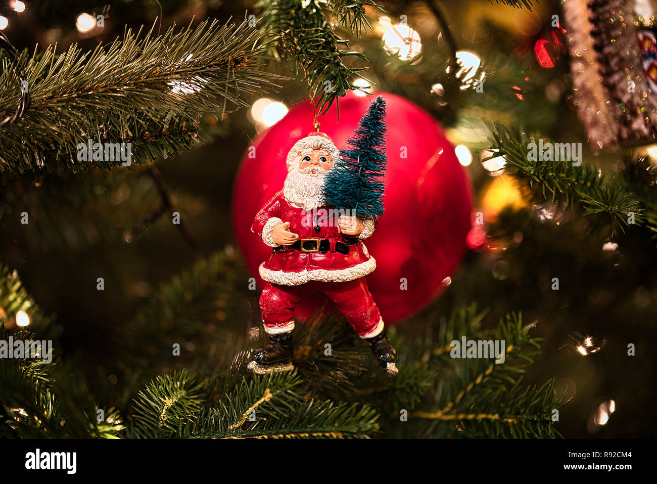 christmas-western-country-decorations-western-saloon-stock-photo-alamy