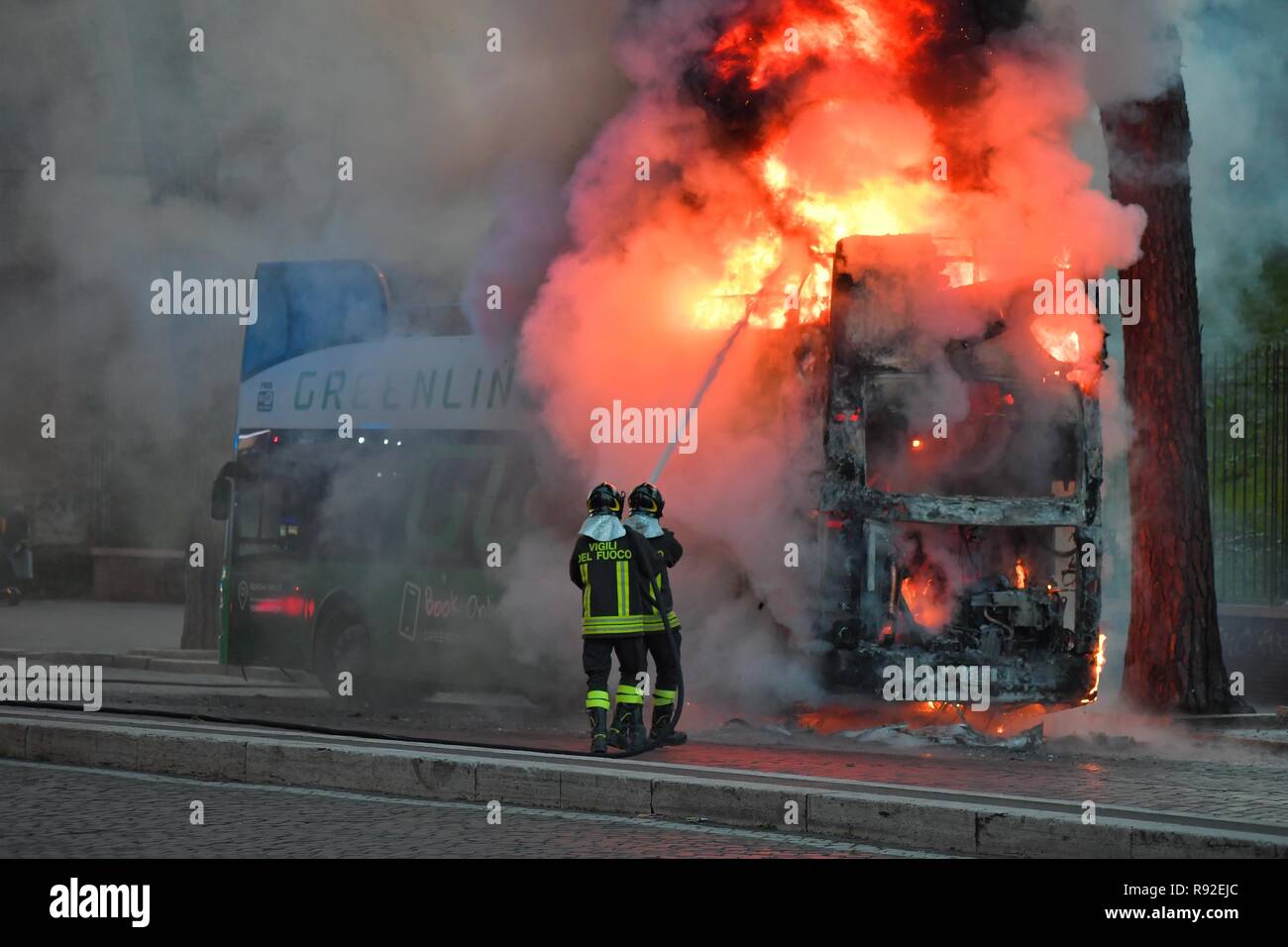 Rome, Italy. 18th December, 2018. Tourist bus fire in Rome. Credit: LaPresse/Alamy Live News Stock Photo
