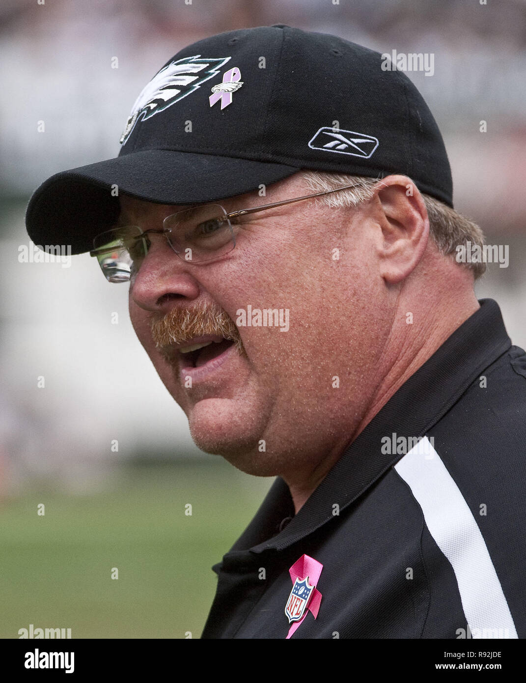 Oakland, California, USA. 18th Oct, 2009. Eagles head coach Andy Reid on Sunday, October 18, 2009, at Oakland-Alameda County Coliseum in Oakland, California. The Raiders defeated the Eagles 13-9. Credit: Al Golub/ZUMA Wire/Alamy Live News Stock Photo