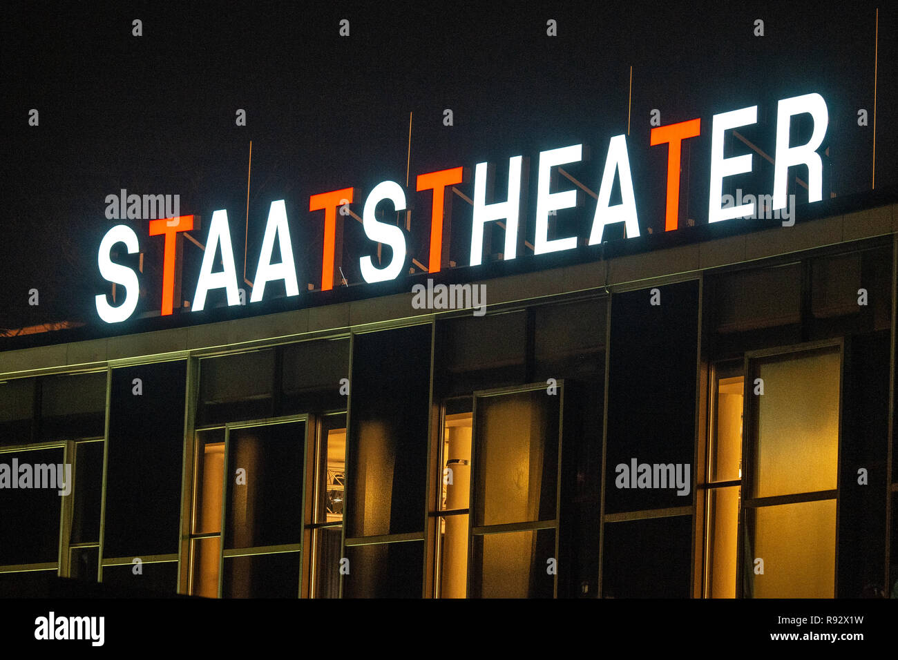 Kassel, Germany. 19th Dec, 2018. The stroke 'Staatstheater' can be seen at the entrance of the Kasseler Staatstheater. A video is to be shot for a production of the play 'Operette'. Credit: Swen Pförtner/dpa/Alamy Live News Stock Photo