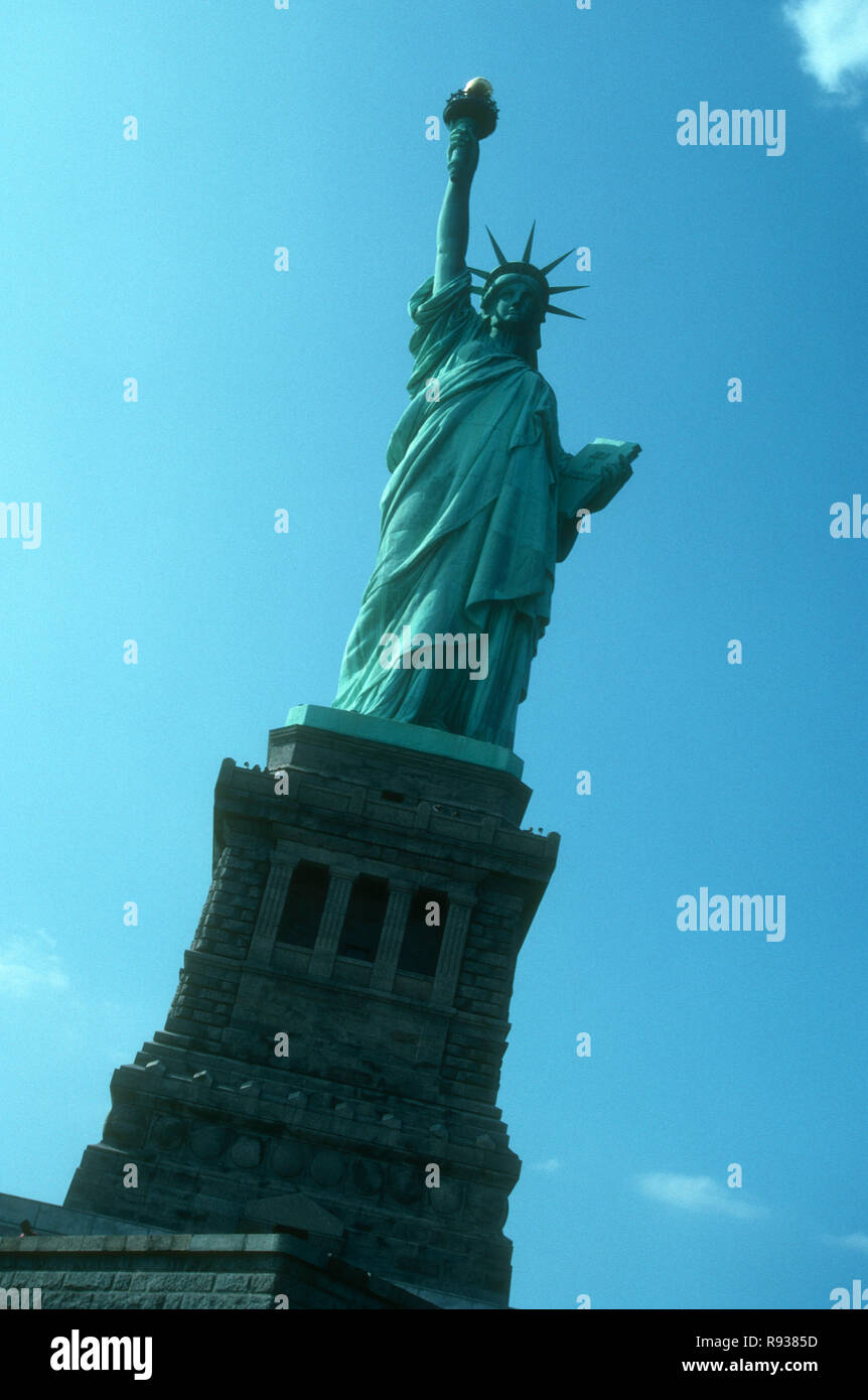 NEW YORK, NY - MAY 6: (EXCLUSIVE) A general view of the the Statue of Liberty on May 6, 1993 in New York, New York. Photo by Barry King/Alamy Stock Photo Stock Photo