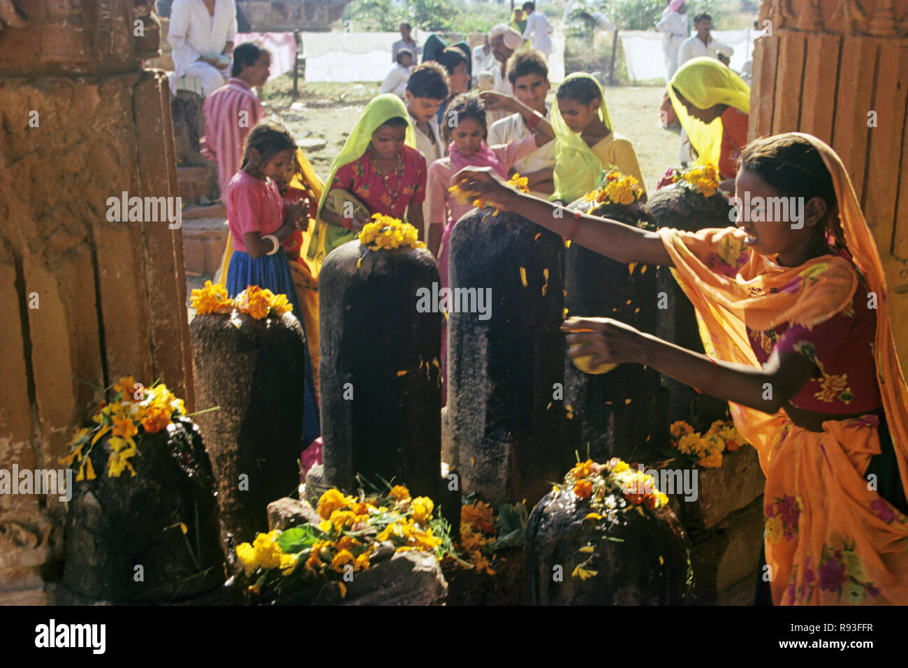 Woman worship shiva linga Stock Photo